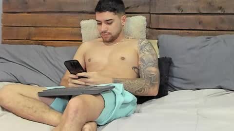 Mike Montoya online show from January 17, 2:49 am