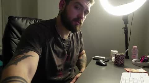 MIKE PLATANO online show from November 11, 8:09 pm