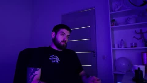 MIKE PLATANO online show from November 28, 10:45 pm