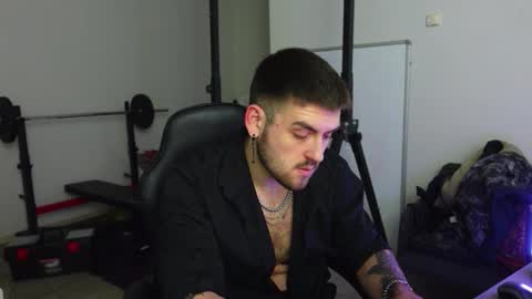 MIKE PLATANO online show from December 16, 10:04 pm