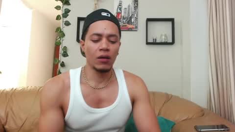 Snapshot of mike_rolly chatting on September 12, 3:06 am Enrique Rolly online show from September 12, 3:06 am