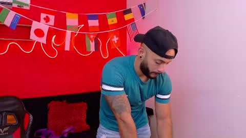 Snapshot of mike_savage3 chatting on June 30, 12:17 pm Mike online show from June 30, 12:17 pm