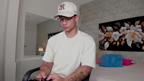 Mike online show from September 24, 3:43 am