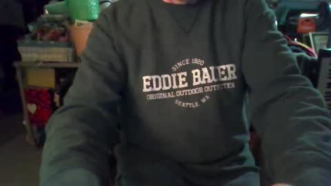 mikeb3200 online show from March 29, 4:56 am