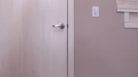 Snapshot of mikeblare chatting on January 16, 10:02 pm Mike Blare online show from January 16, 10:02 pm