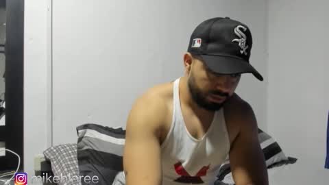 Snapshot of mikeblaree chatting on October 28, 3:47 pm mikeblaree online show from October 28, 3:47 pm