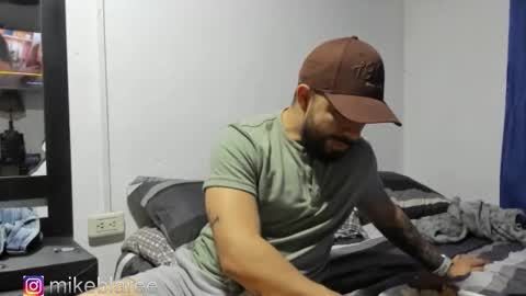 Snapshot of mikeblaree chatting on November 3, 4:30 pm mikeblaree online show from November 3, 4:30 pm