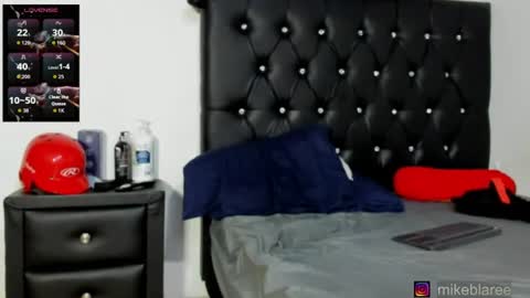 Snapshot of mikeblaree chatting on June 11, 12:08 am mikeblaree online show from June 11, 12:08 am