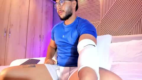 Mikeee online show from April 6, 11:11 am