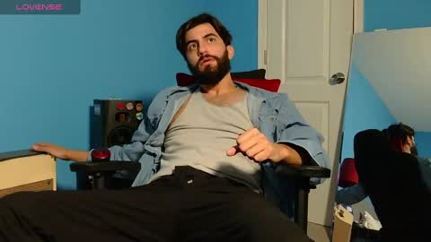 mikehawk1589 online show from February 17, 9:56 am