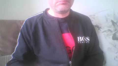 Snapshot of mikehockishuge9 chatting on January 26, 11:17 am mikehockishuge9 online show from January 26, 11:17 am