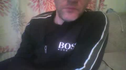 Snapshot of mikehockishuge9 chatting on January 26, 10:46 pm mikehockishuge9 online show from January 26, 10:46 pm