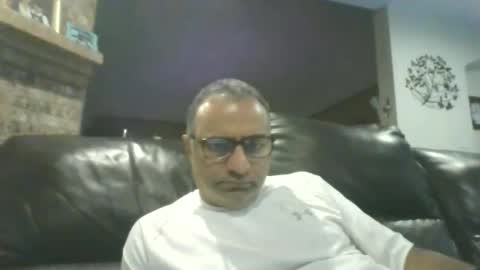 Snapshot of mikej143 chatting on October 11, 12:21 am mikej143 online show from October 11, 12:21 am