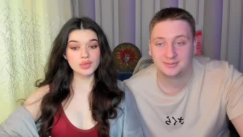 Snapshot of mikestoun chatting on December 21, 8:18 am mikestoun online show from December 21, 8:18 am