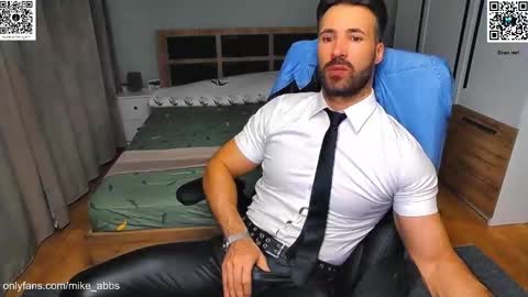 Mike    online show from October 7, 4:15 pm