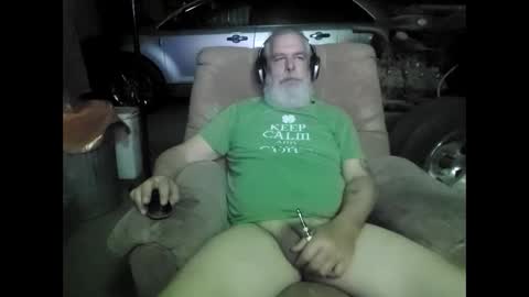 mike online show from April 17, 4:04 am