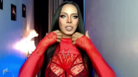 Snapshot of mikeyalawi03 chatting on July 24, 12:41 am Mistress MikeyAlawi online show from July 24, 12:41 am