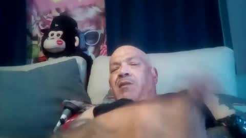 Snapshot of mikeyballer52 chatting on December 3, 5:53 am mikeyballer52 online show from December 3, 5:53 am