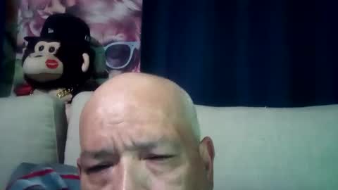 Snapshot of mikeyballer52 chatting on December 10, 7:05 am mikeyballer52 online show from December 10, 7:05 am