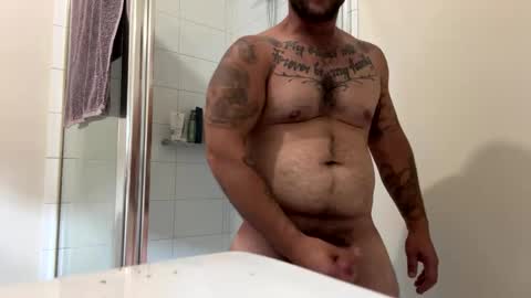 mikeyd87496034 online show from January 11, 4:17 am