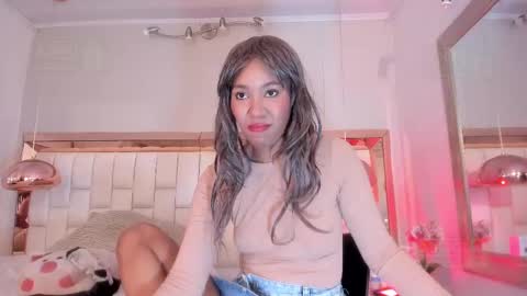 Mikeyla  online show from September 25, 7:39 pm