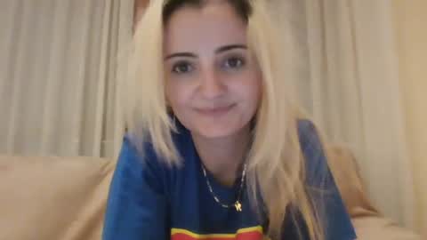 miki234809581 online show from November 2, 8:11 pm