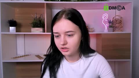 miki_ti online show from November 5, 6:02 am