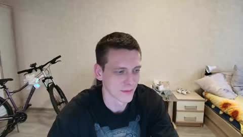 Snapshot of mikimaus0101 chatting on June 3, 2:33 pm Michael online show from June 3, 2:33 pm