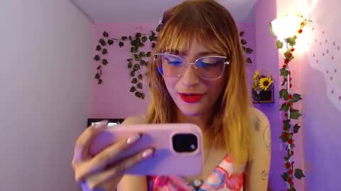 Mikka 3 online show from November 13, 1:21 pm