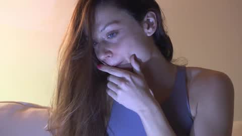 Snapshot of mikky50 chatting on January 22, 10:59 pm Maaike online show from January 22, 10:59 pm