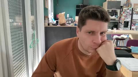 miklp8463 online show from February 3, 8:41 am