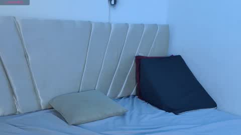 Mikoto Urb online show from December 16, 8:47 pm