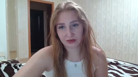 Snapshot of miku_sanders2 chatting on December 6, 12:12 am miku_sanders2 online show from December 6, 12:12 am