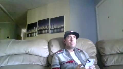 Snapshot of mikuchan_jp chatting on November 17, 4:35 pm FATdickBOY online show from November 17, 4:35 pm