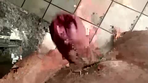 Snapshot of miky1717 chatting on December 9, 10:54 am Maik17 online show from December 9, 10:54 am