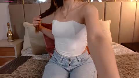 Mila Astor online show from January 17, 7:17 pm