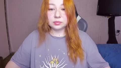Snapshot of mila_foxxxy chatting on January 28, 5:00 am Mila shy sensual person online show from January 28, 5:00 am