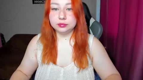Snapshot of mila_foxxxy chatting on September 17, 8:38 am Mila shy sensual person online show from September 17, 8:38 am
