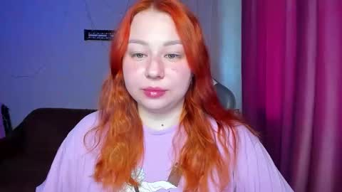 Snapshot of mila_foxxxy chatting on September 19, 8:16 am Mila shy sensual person online show from September 19, 8:16 am
