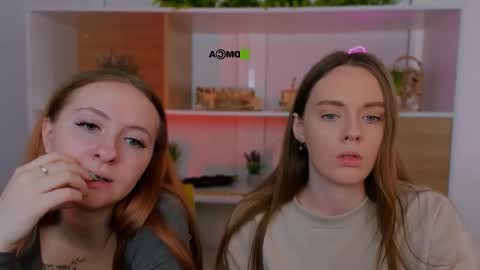 Snapshot of mila_glow chatting on October 13, 8:36 am mila_glow online show from October 13, 8:36 am