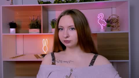 Snapshot of mila_glow chatting on November 11, 12:27 pm mila_glow online show from November 11, 12:27 pm