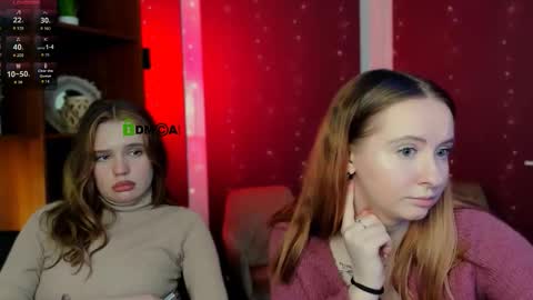 Snapshot of mila_glow chatting on November 19, 7:36 pm mila_glow online show from November 19, 7:36 pm