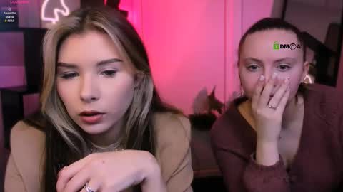 Snapshot of mila_glow chatting on November 30, 7:18 pm mila_glow online show from November 30, 7:18 pm