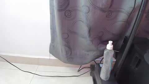 mila_grace_ online show from January 14, 6:46 pm