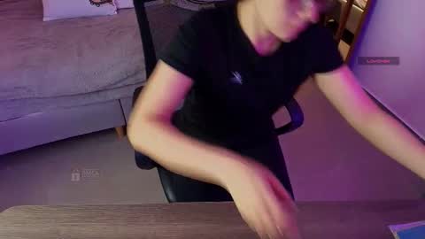 Snapshot of mila_kiitty chatting on April 18, 11:14 am Milena online show from April 18, 11:14 am