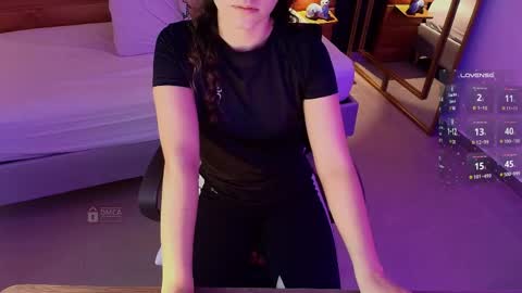 Snapshot of mila_kiitty chatting on April 20, 11:13 am Milena online show from April 20, 11:13 am