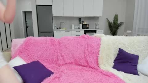 Lilli online show from December 4, 12:42 am