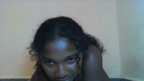 mila_lunah online show from March 17, 5:55 am