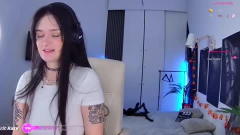 Snapshot of mila_nox chatting on November 7, 2:50 pm Sasha online show from November 7, 2:50 pm