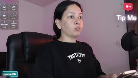 Snapshot of mila_phoenix chatting on November 24, 10:04 am mila_phoenix online show from November 24, 10:04 am